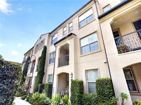 156 Capricorn , Irvine, CA