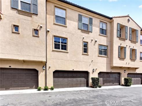 156 Capricorn , Irvine, CA