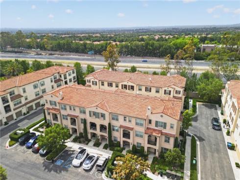 156 Capricorn , Irvine, CA