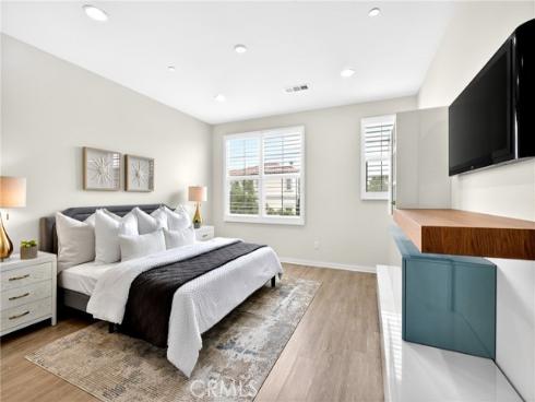 156 Capricorn , Irvine, CA