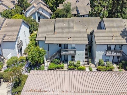 406 Orange Blossom , Irvine, CA