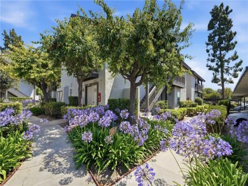 406 Orange Blossom , Irvine, CA