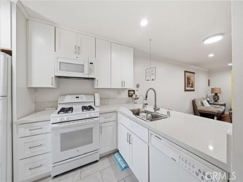 406 Orange Blossom , Irvine, CA