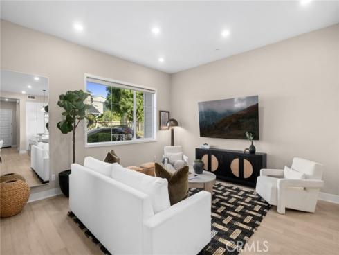 157  Crossover  , Irvine, CA