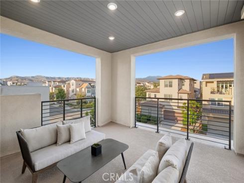 157  Crossover  , Irvine, CA