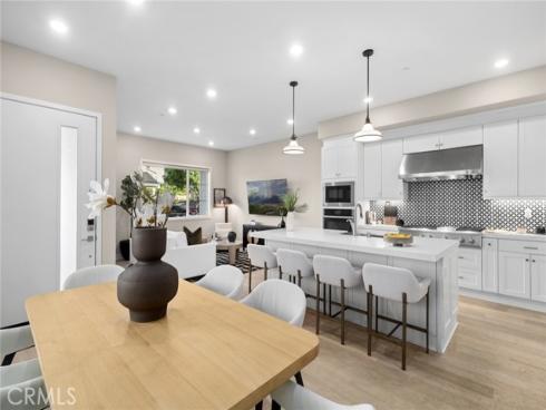 157  Crossover  , Irvine, CA
