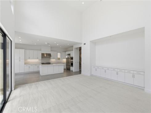153 Apron , Irvine, CA