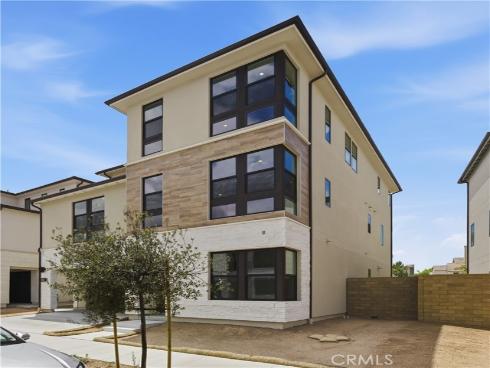153 Apron , Irvine, CA
