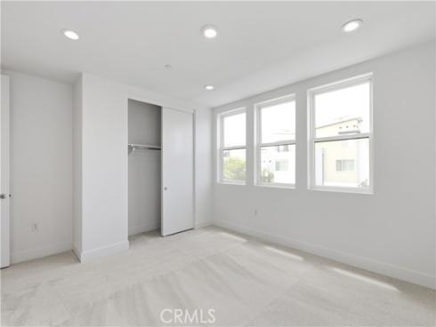 153 Apron , Irvine, CA