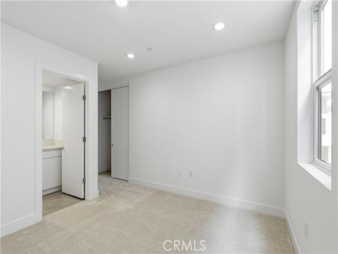 153 Apron , Irvine, CA