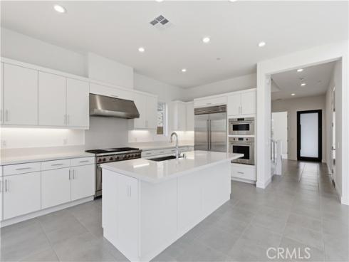 153 Apron , Irvine, CA