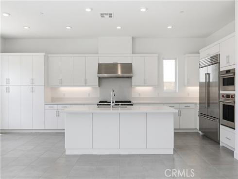 153 Apron , Irvine, CA