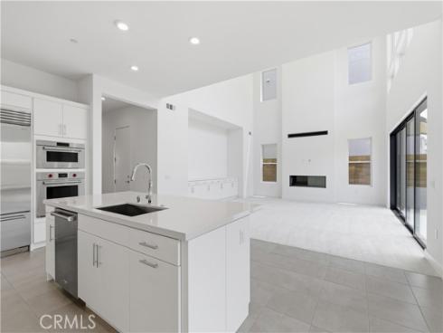 153 Apron , Irvine, CA