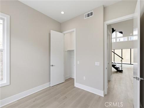 156 Apron , Irvine, CA