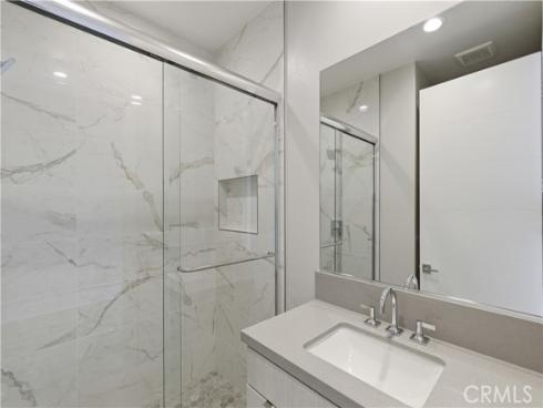 156 Apron , Irvine, CA