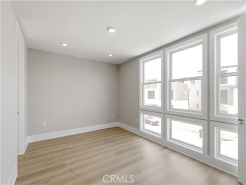 156 Apron , Irvine, CA