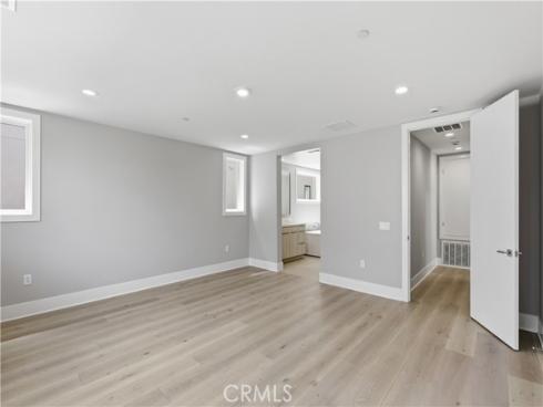 156 Apron , Irvine, CA