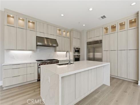 156 Apron , Irvine, CA