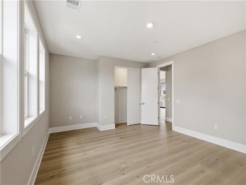 156 Apron , Irvine, CA