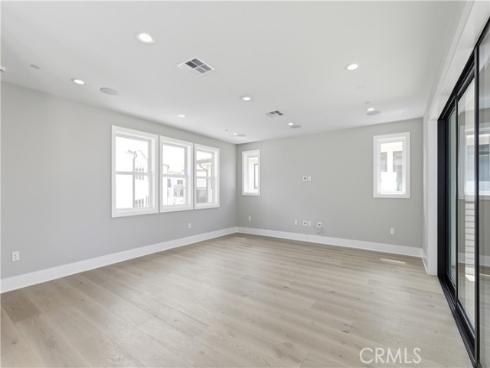 156 Apron , Irvine, CA