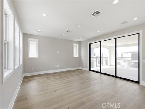156 Apron , Irvine, CA
