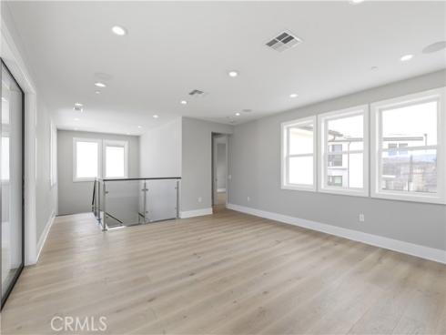 156 Apron , Irvine, CA