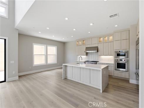 156 Apron , Irvine, CA