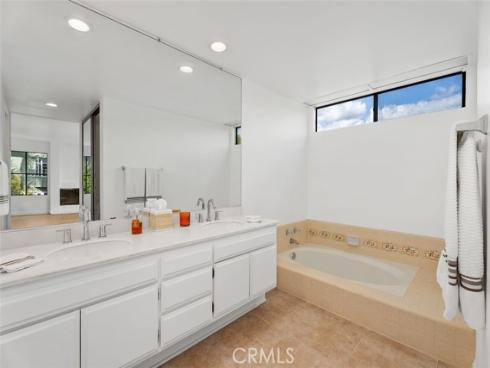 16 Alegria , Irvine, CA
