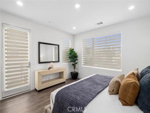 305 Novel , Irvine, CA