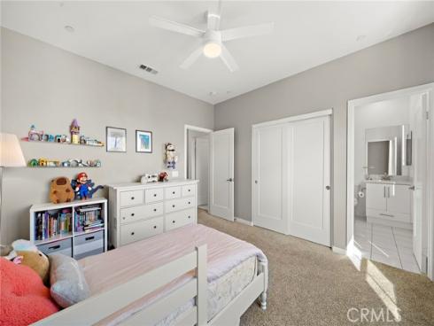 144 Paramount , Irvine, CA