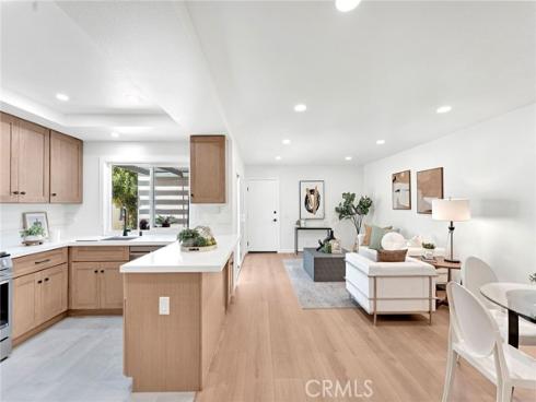 15 Snowapple , Irvine, CA