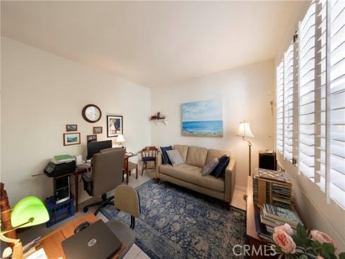 8 Longbourn Aisle , Irvine, CA
