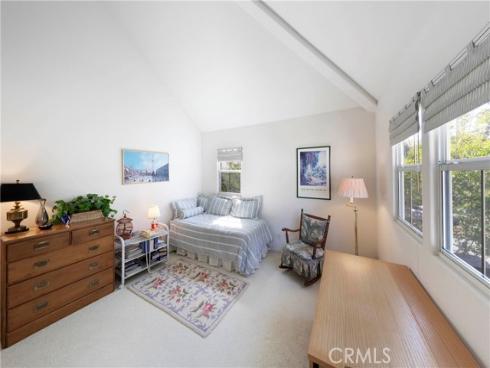 8 Longbourn Aisle , Irvine, CA