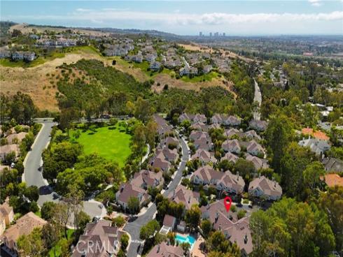 8 Longbourn Aisle , Irvine, CA