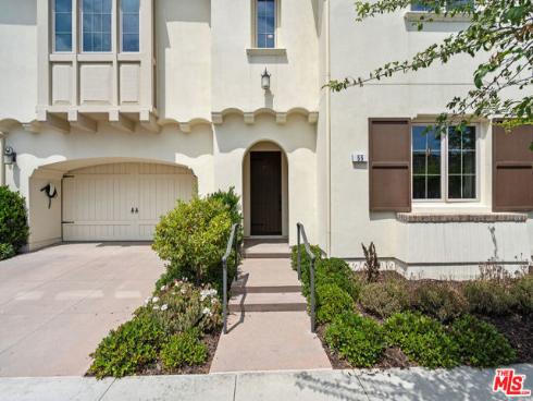55 Suede , Irvine, CA