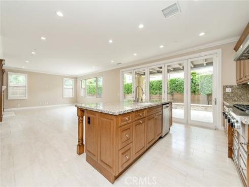 55 Hazelton , Irvine, CA