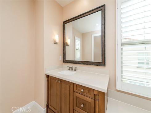 55 Hazelton , Irvine, CA