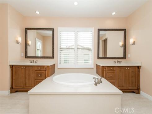 55 Hazelton , Irvine, CA