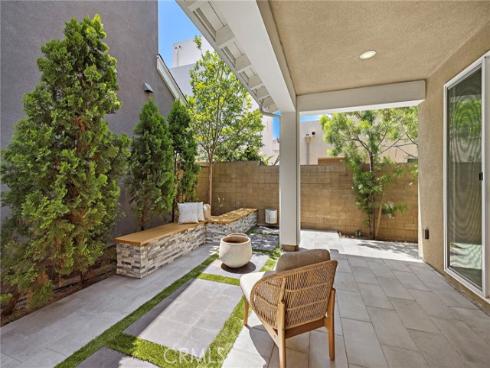 128 Mongoose , Irvine, CA