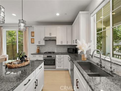 128 Mongoose , Irvine, CA
