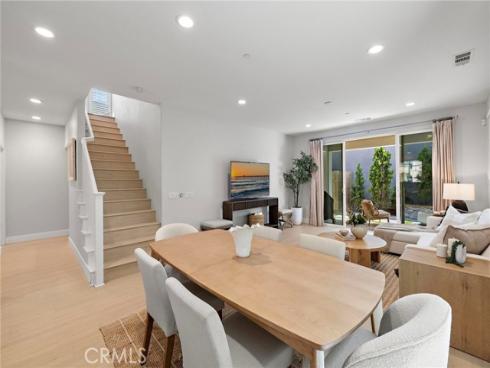 128 Mongoose , Irvine, CA