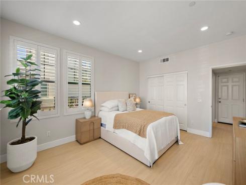 128 Mongoose , Irvine, CA