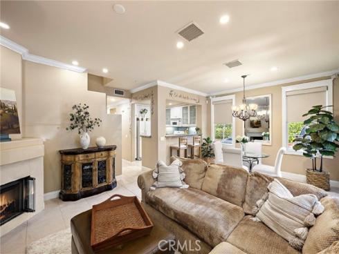 62 Dovetail , Irvine, CA
