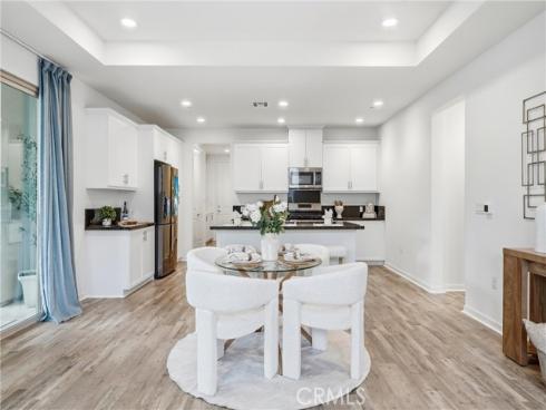 102 Trailblaze , Irvine, CA
