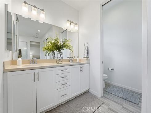102 Trailblaze , Irvine, CA