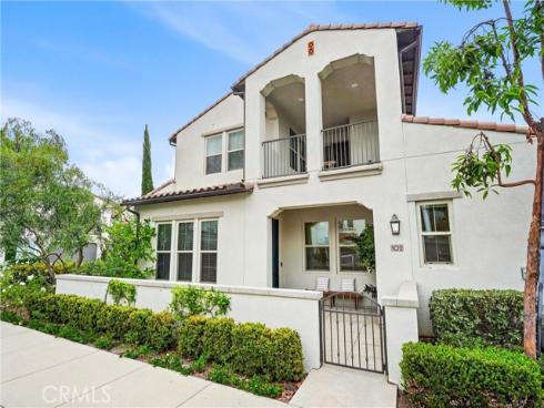 102 Trailblaze , Irvine, CA