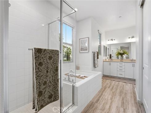102 Trailblaze , Irvine, CA
