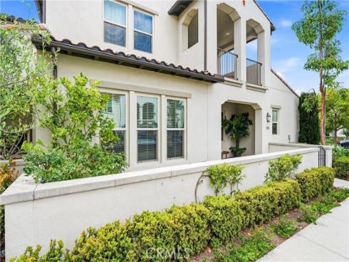 102 Trailblaze , Irvine, CA