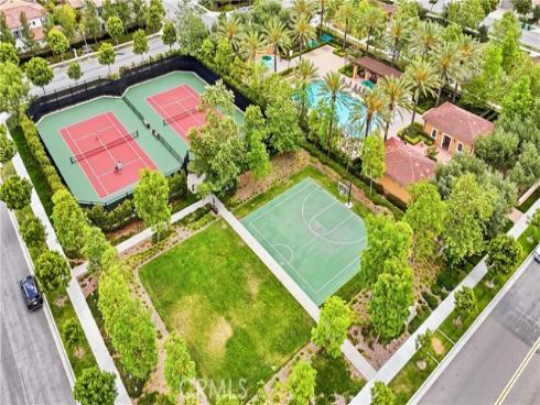 102 Trailblaze , Irvine, CA