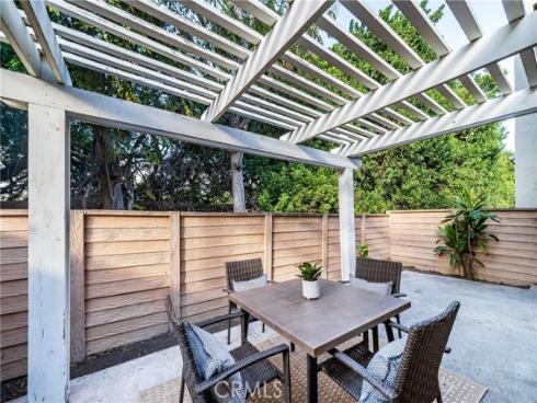 51 Ashbrook , Irvine, CA